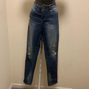 Classic Distressed Denim Skinny Jeans